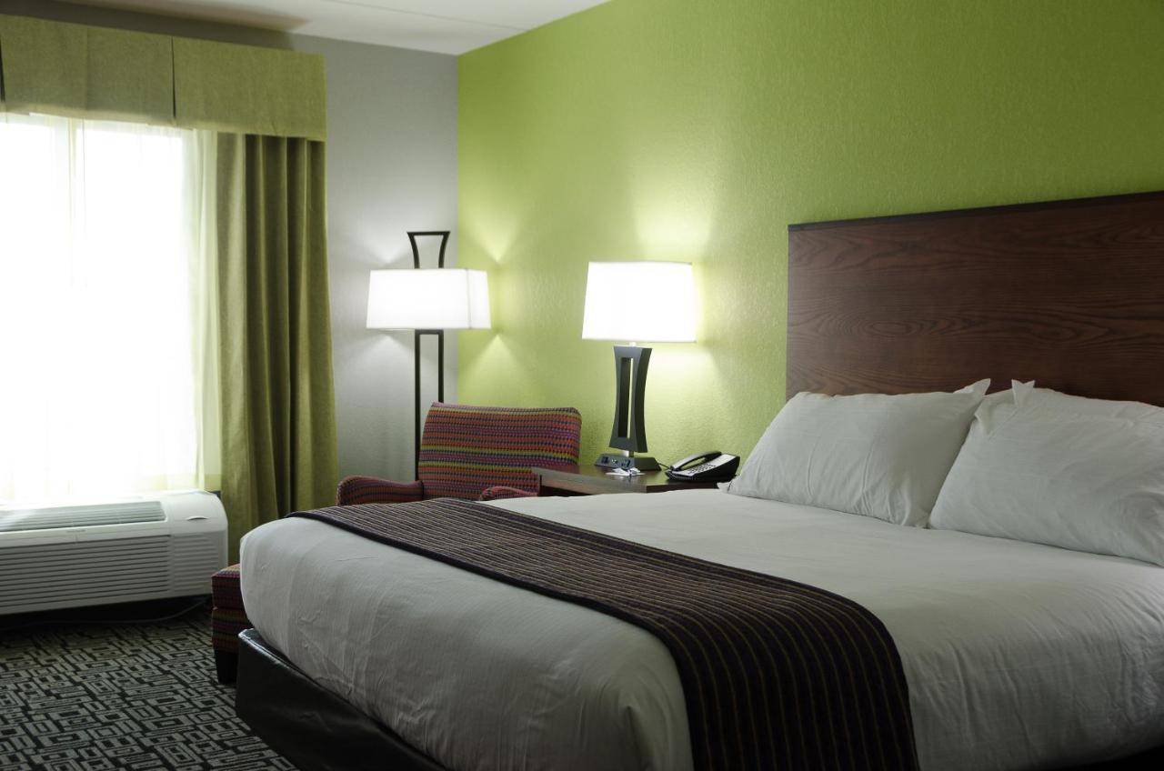 Holiday Inn Express Hickory - Hickory Mart By Ihg Εξωτερικό φωτογραφία