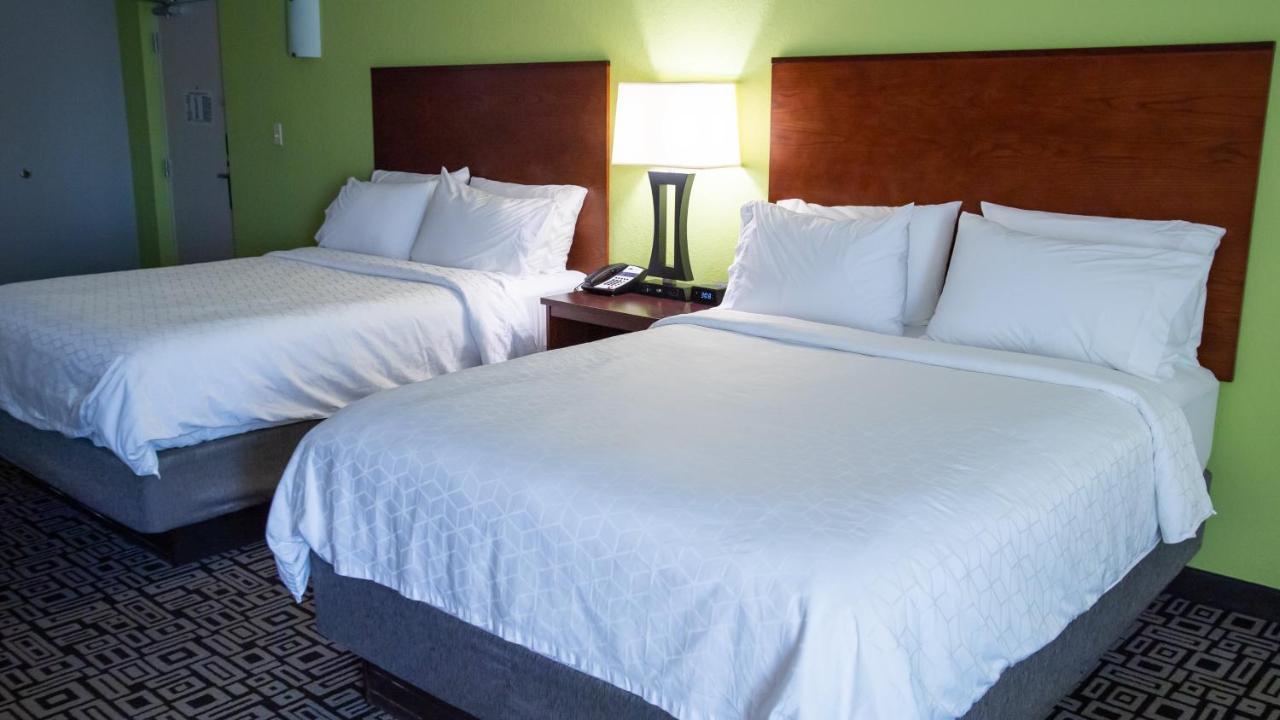 Holiday Inn Express Hickory - Hickory Mart By Ihg Εξωτερικό φωτογραφία